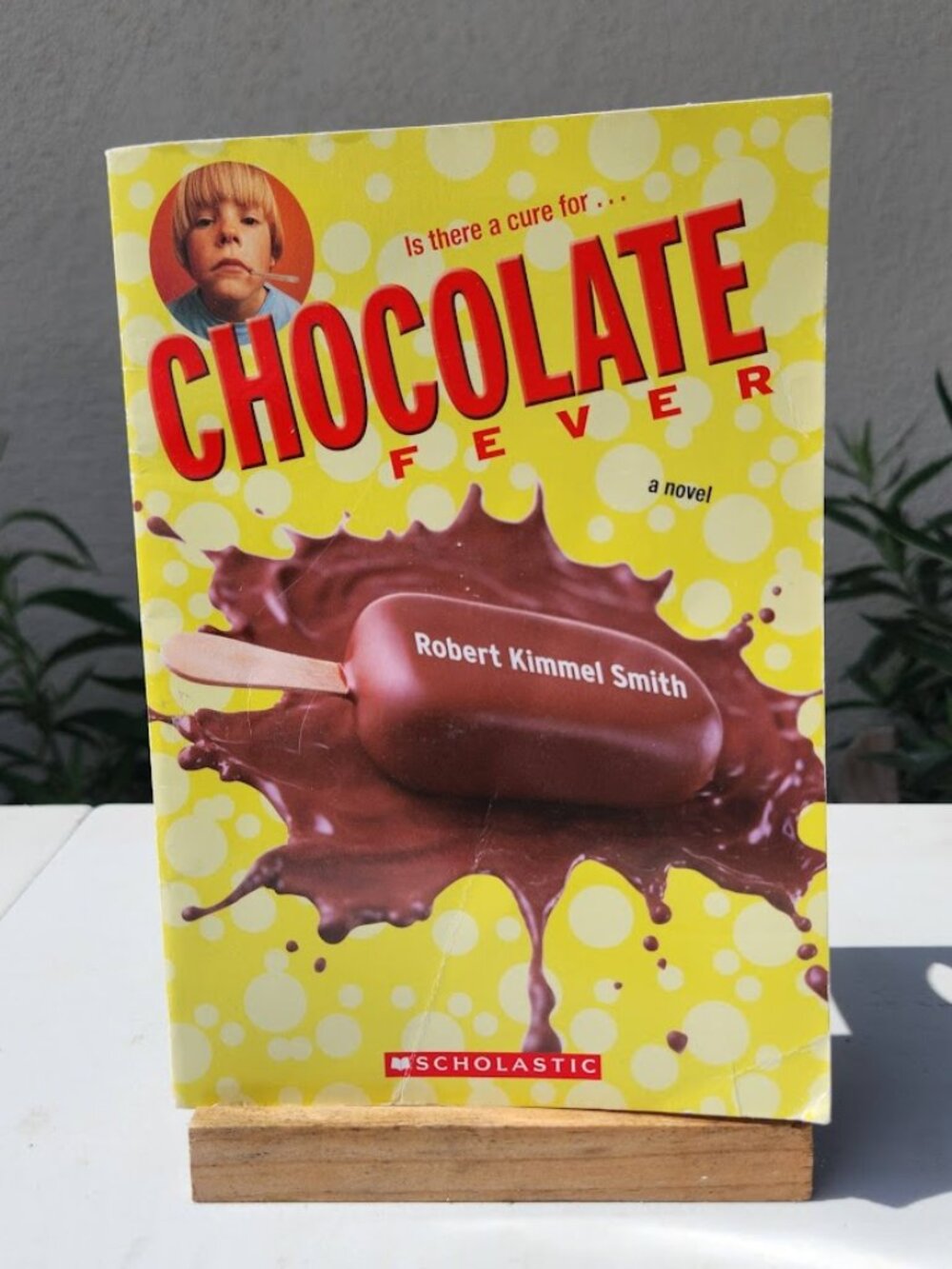 Chocolate Fever Paperback Book Novel Literature Chapter Books Novel by Robert Ki